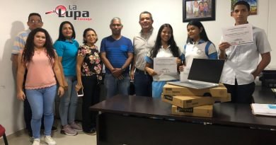 Mejores ICFES de Ciénaga sector oficial fueron “premiados” por Alcaldía Municipal Mejores ICFES de Ciénaga sector oficial fueron “premiados” por Alcaldía Municipal