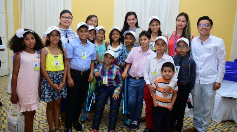 Tomó posesión alcalde infantil de Ciénaga Juan Camilo Orozco y su gabinete