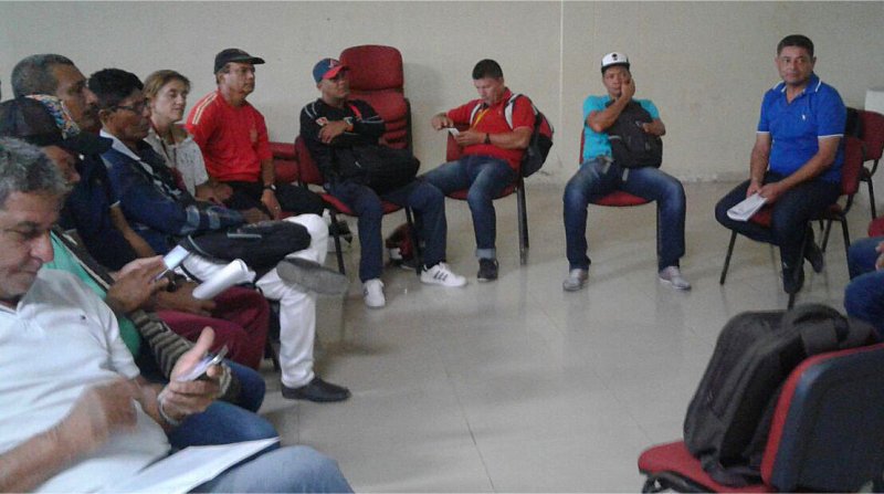 Docentes de Educación Física en Ciénaga ratifican desobediencia civil ante programación de juegos Supérate 2017