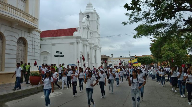 Pronto acuerdo con Fecode, respaldo a maestros y derecho a la Educación reclamaron estudiantes de Ciénaga