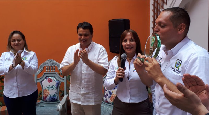 Alcalde recibió como un trofeo para Ciénaga certificación turística ICONTEC