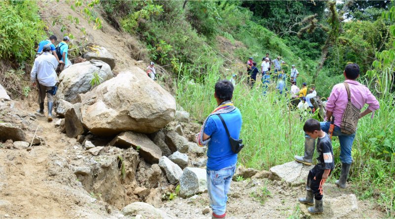 Oficina de riesgo en Ciénaga determinó cierre total de la vía donde hubo deslizamientos en la Sierra Nevada