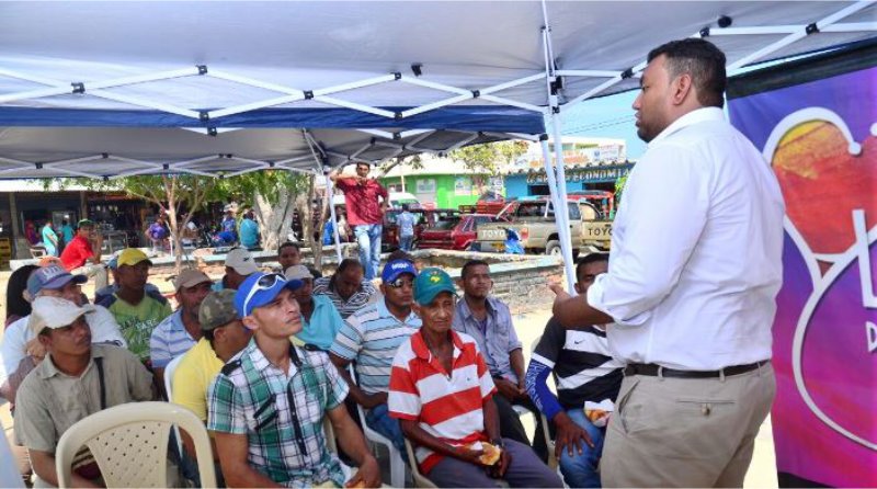 Comerciantes del sector informal de Ciénaga recibieron charlas educativas sobre riesgos laborales