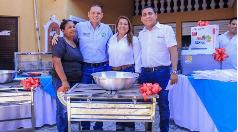 163 comerciantes del mercado público de Ciénaga recibieron capital semilla