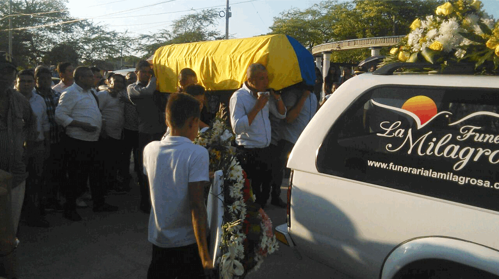 Con honores despidieron al agente cienaguero muerto en Arauca