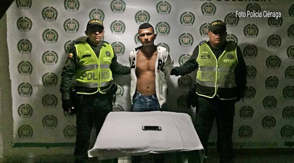 Estación de Policía Ciénaga reporta captura por hurto de celular