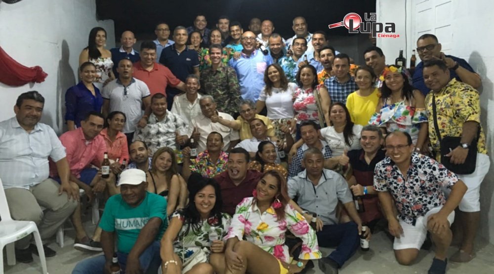 Espectacular reencuentro 30 años, promoción «88» San Juan del Córdoba