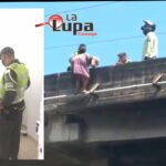 (VerVídeo) Policías salvan a una mujer que iba a saltar del puente del ferrocarril en Ciénaga (VerVídeo) Policías salvan a una mujer que iba a saltar del puente del ferrocarril en Ciénaga