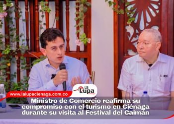 Ministro de Comercio reafirma su compromiso con el turismo en Ciénaga durante su visita al Festival del Caimán