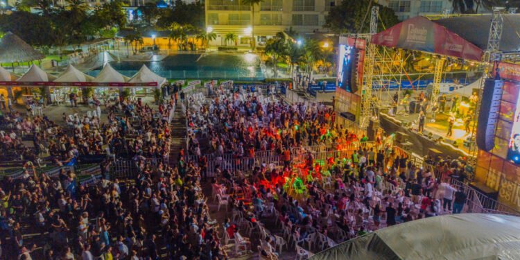 30 mil turistas y samarios disfrutaron de la música, la danza y la cultura en el 2 Festival de Festivales